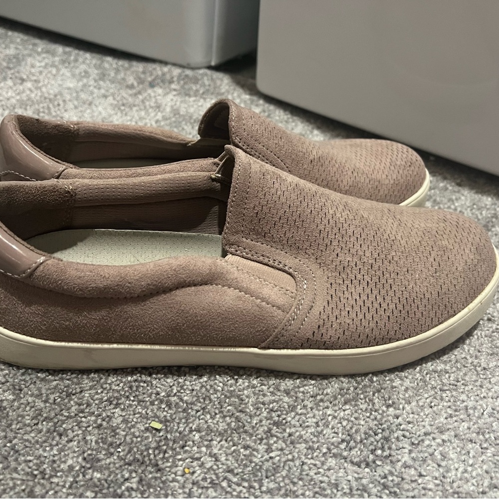 Dr. Scholl's Mauve Slip-On Shoes
